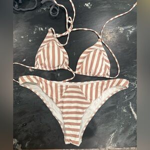 Pacing LA Hearts Size Medium Bikini top and bottom